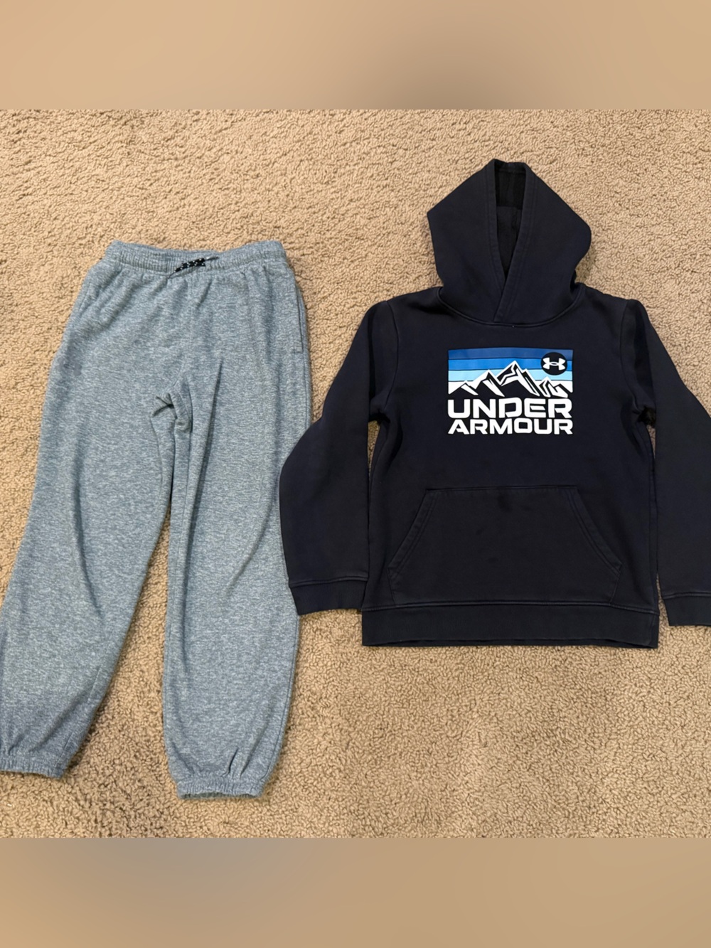 Under Armour Sweatpants/shirt bundle